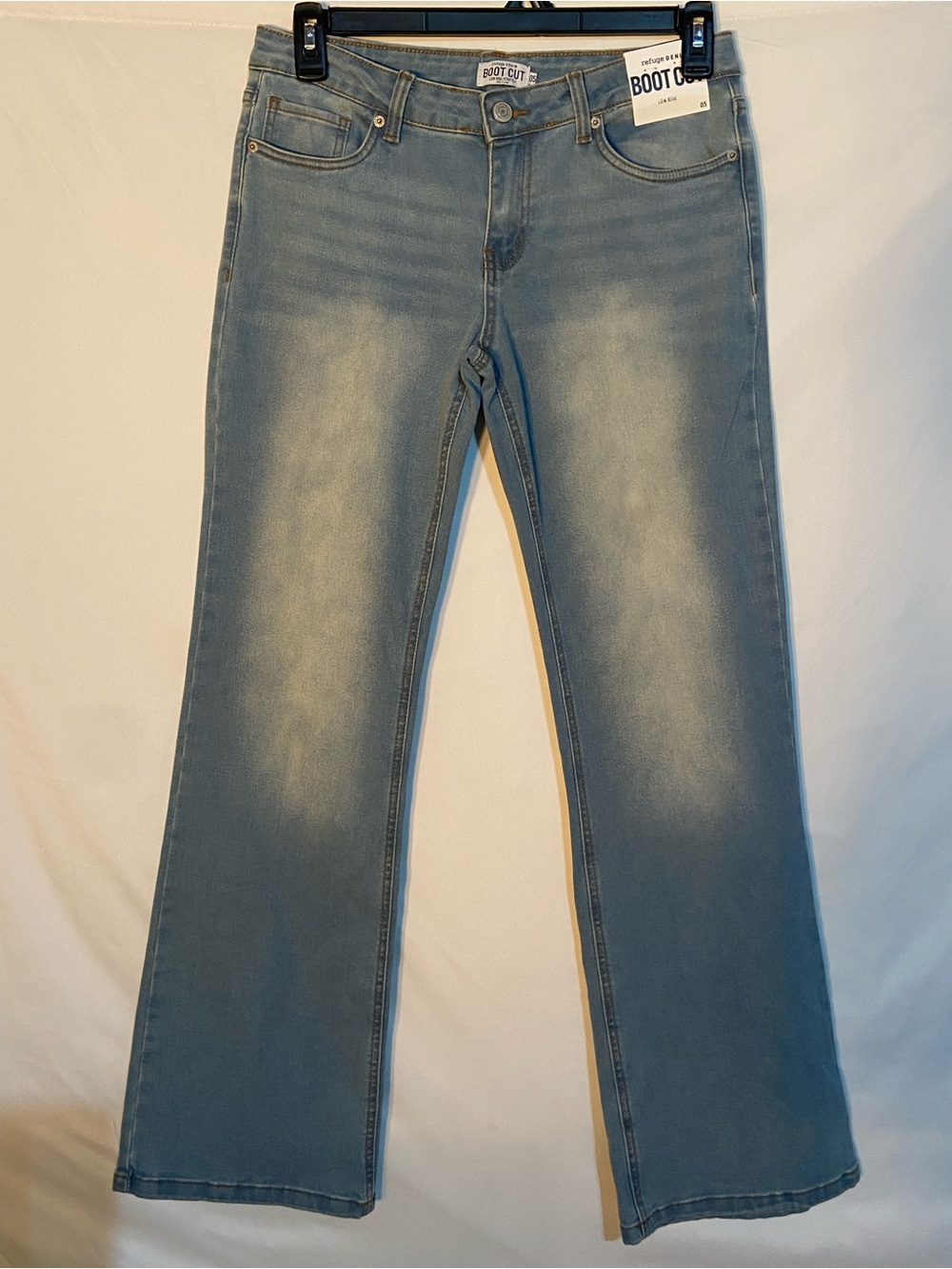 NWT refuge Denim Boot Cut Low Rise Jeans Size 5
